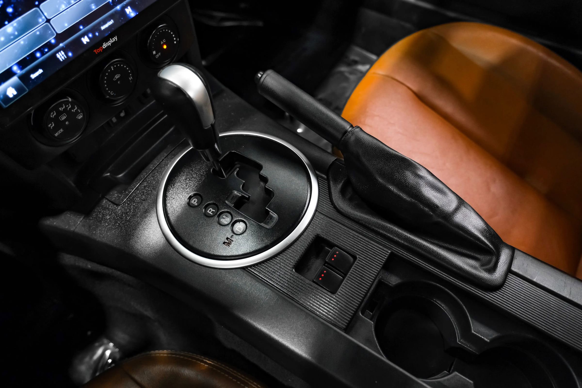 Used 2008 MAZDA MX-5 Miata Grand Touring w/ Premium Pkg RWD image 23