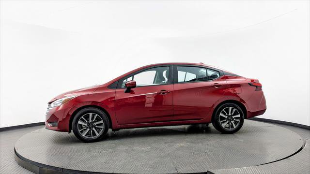 Used 2025 Nissan Versa SV image 3