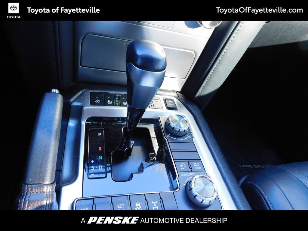 Used 2019 Toyota Land Cruiser image 12