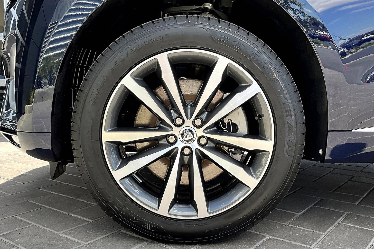 New 2026 Jaguar F-PACE R-Dynamic S image 12