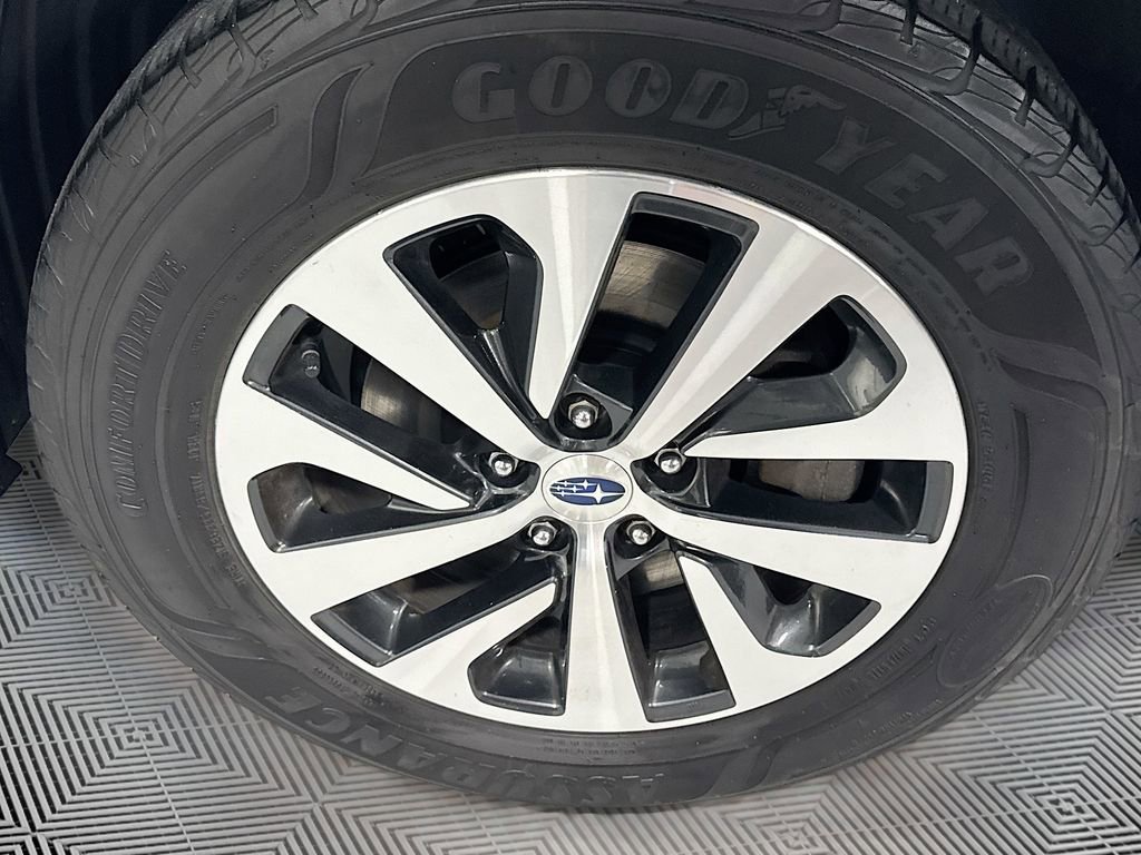 Used 2023 Subaru Outback Premium image 28