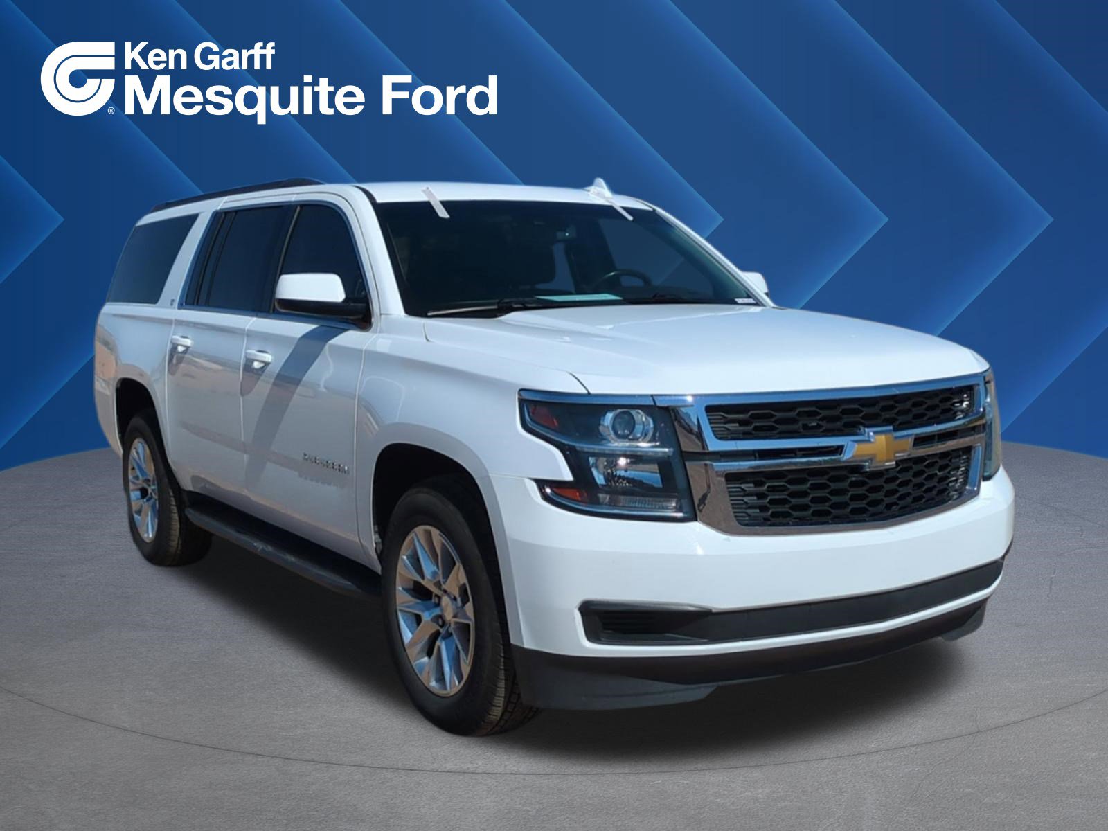 Used 2019 Chevrolet Suburban LT RWD image 1