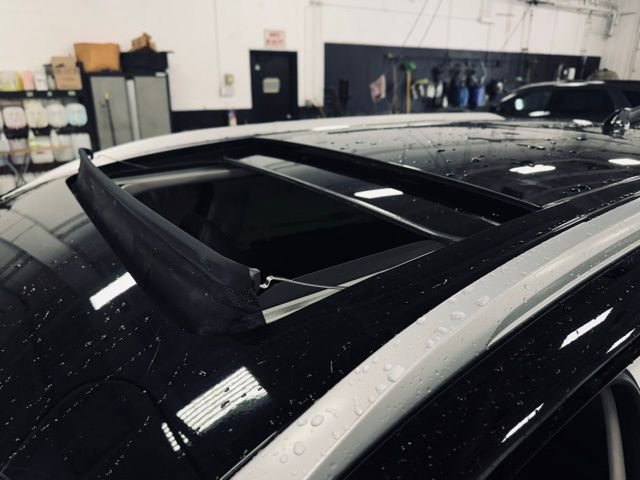 Used 2023 Nissan Rogue SL w/ SL Premium Package image 11