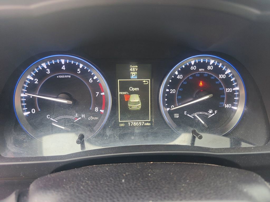 Used 2016 Toyota Highlander XLE image 10