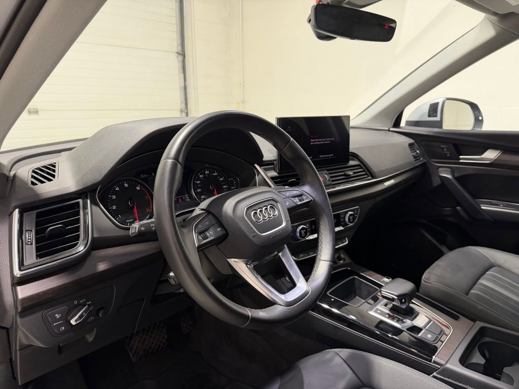 Used 2023 Audi Q5 2.0T Premium w/ Convenience Package image 10