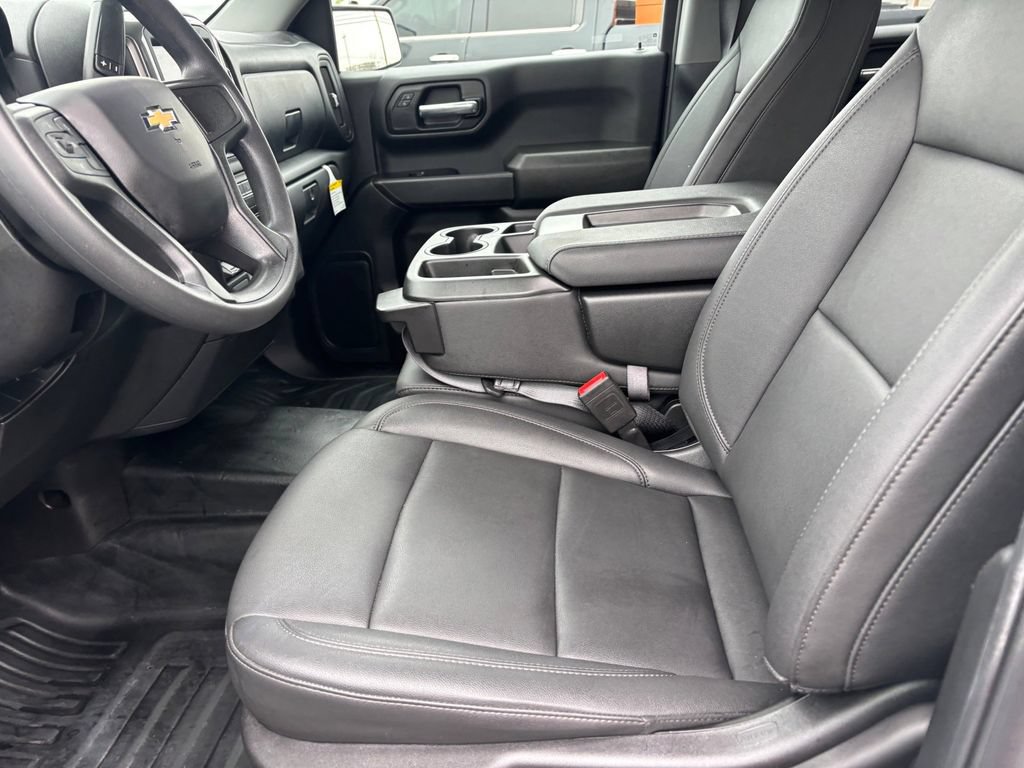 Used 2025 Chevrolet Silverado 1500 W/T w/ LPO, Dark Essentials Package AWD/4WD image 11