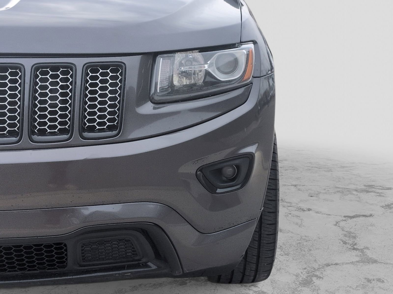 Used 2015 Jeep Grand Cherokee Altitude image 13