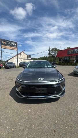 Used 2024 Hyundai Sonata SEL FWD image 2
