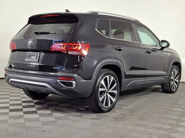 Used 2022 Volkswagen Taos SE AWD/4WD image 9
