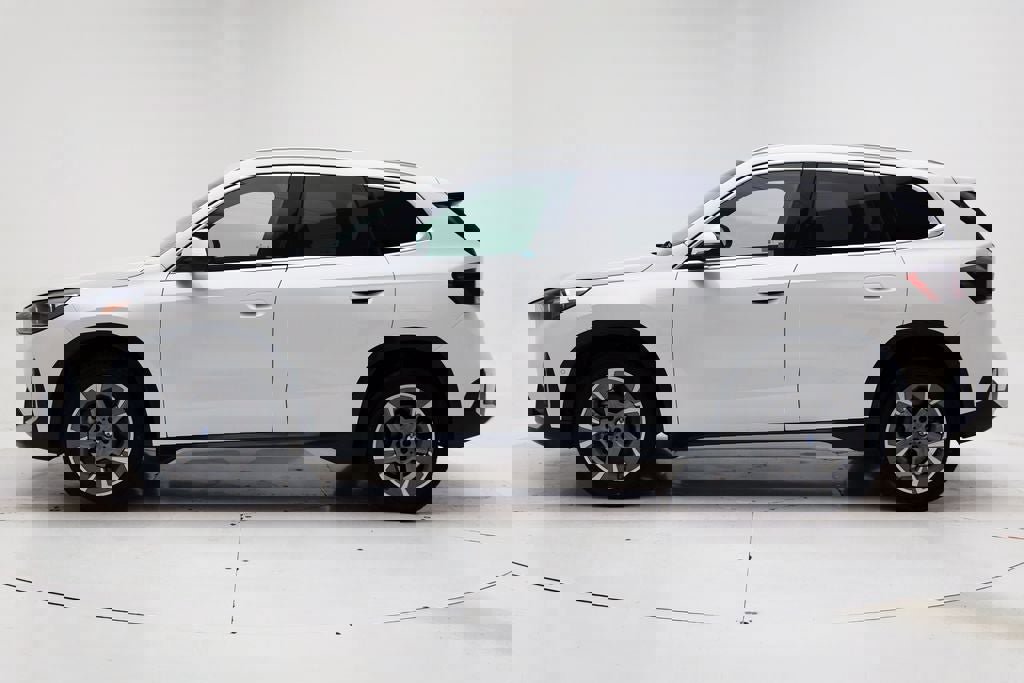 Used 2025 BMW X1 xDrive28i image 5