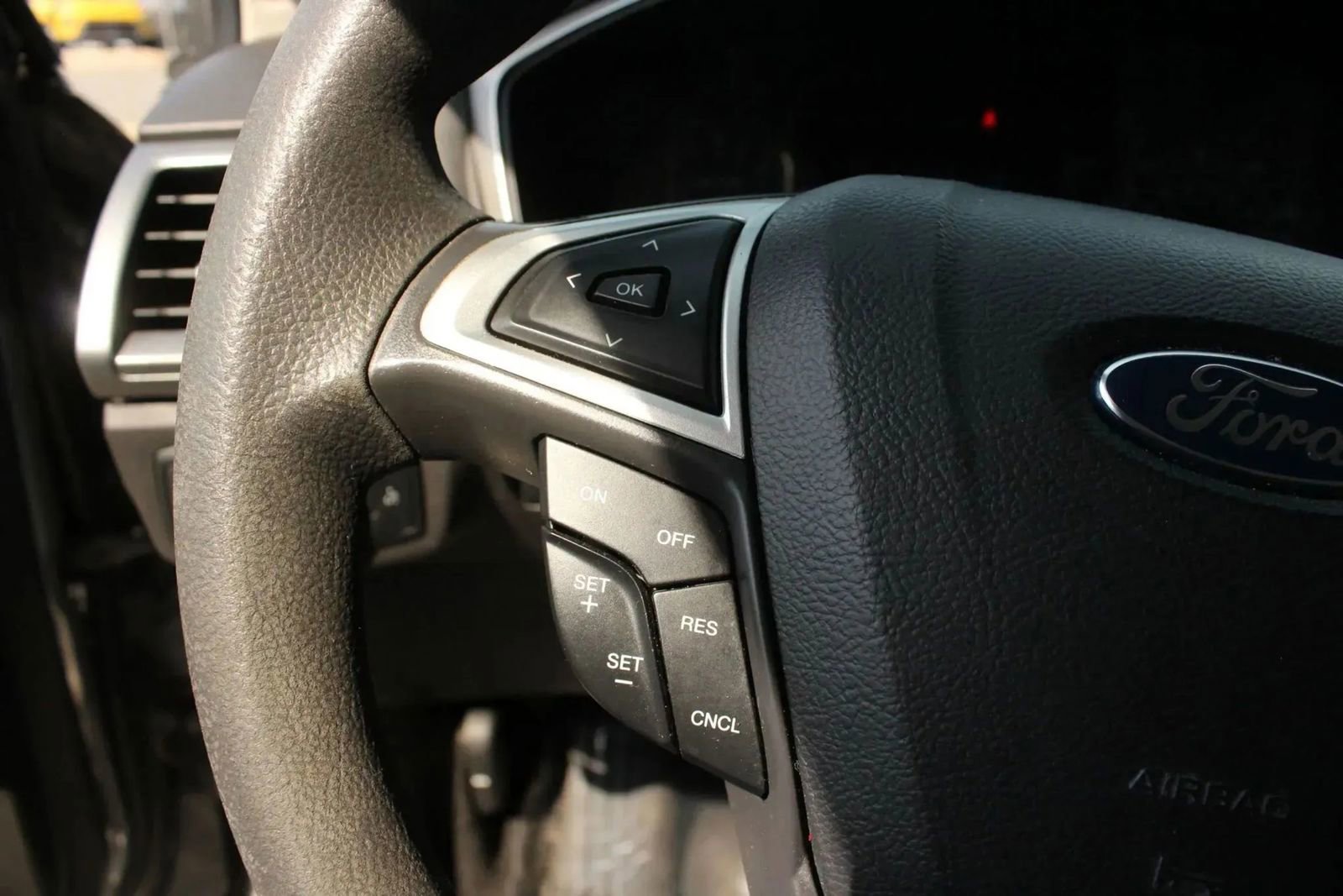 Used 2014 Ford Fusion S FWD image 23