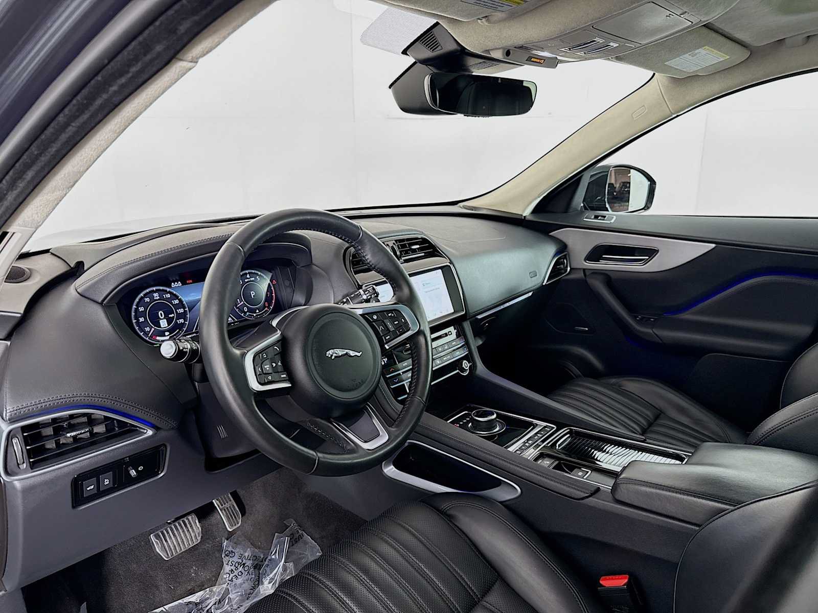 Used 2019 Jaguar F-PACE Portfolio AWD/4WD image 9