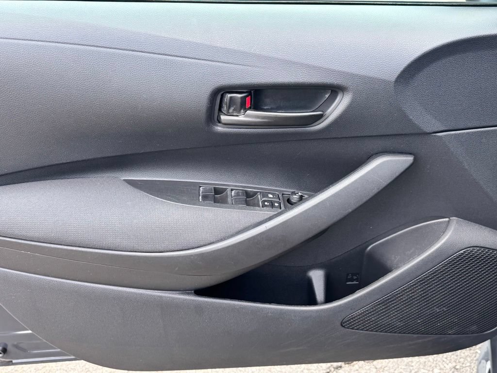 Used 2024 Toyota Corolla LE FWD image 19
