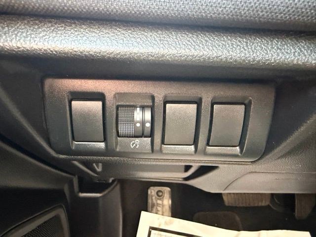 Used 2024 Subaru Outback Premium image 29