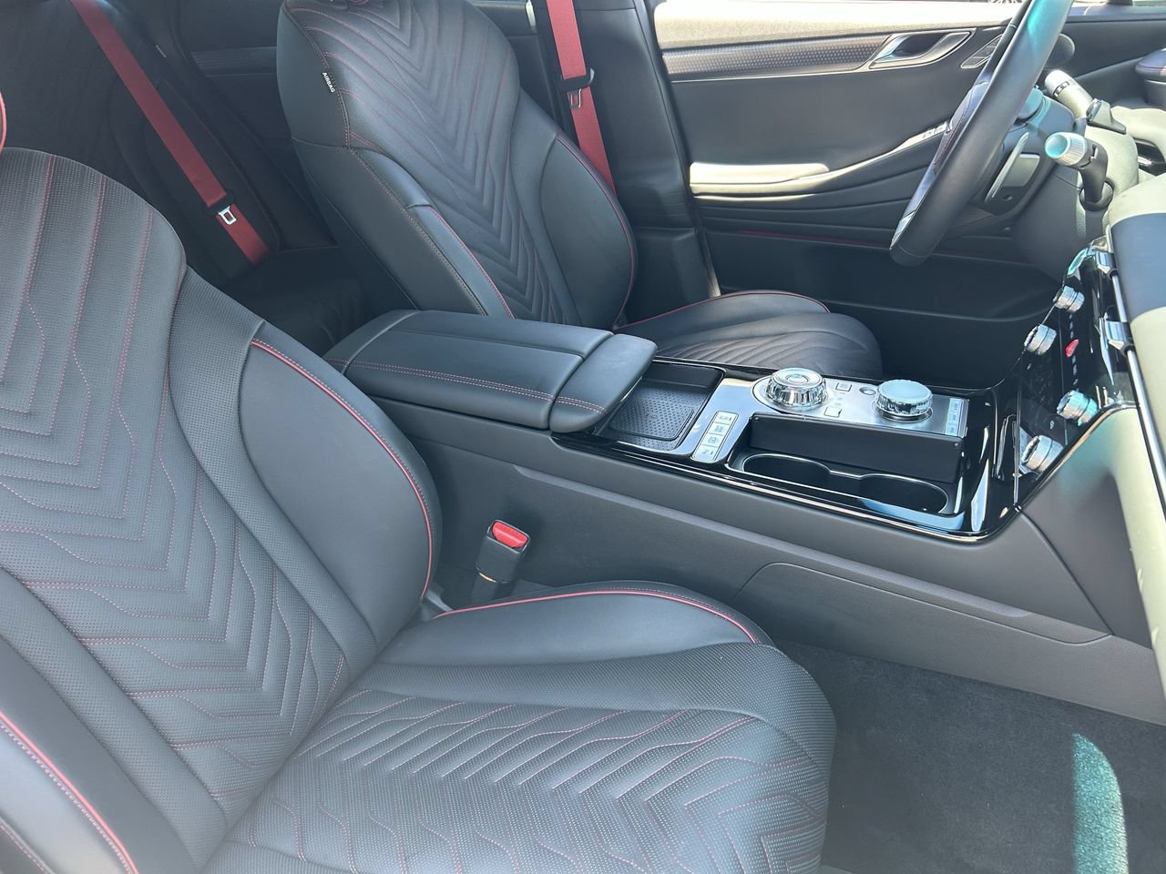 Used 2025 Genesis G80 3.5T Sport AWD/4WD image 10