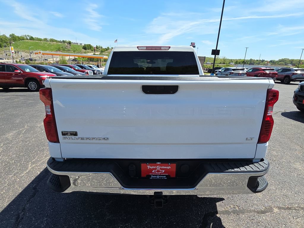 Used 2021 Chevrolet Silverado 1500 LT AWD/4WD image 7