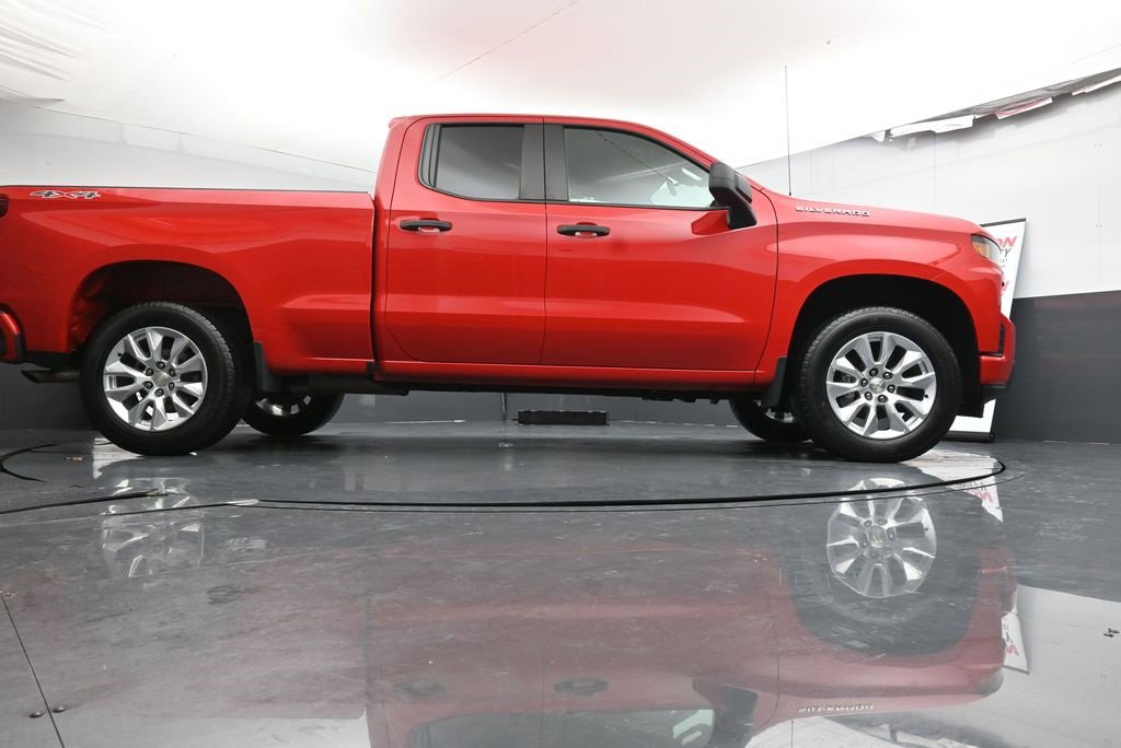 Used 2020 Chevrolet Silverado 1500 Custom w/ Custom Value Package image 38