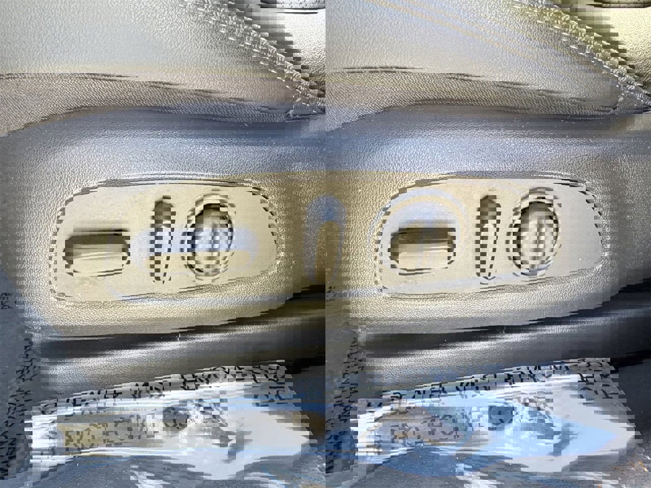 Used 2020 Buick Encore GX Essence w/ Experience Buick Package image 20