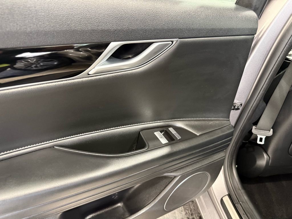 Used 2023 Genesis G80 2.5T image 19