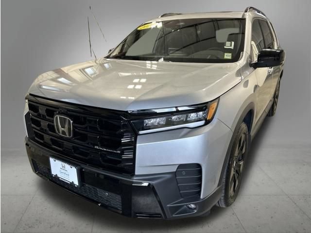 Certified 2026 Honda Pilot Black Edition image 1