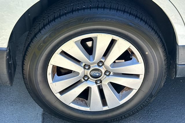 Used 2016 Subaru Outback 2.5i Premium w/ Popular Package #1 AWD/4WD image 4