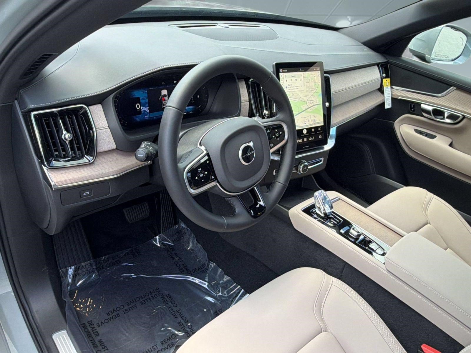 New 2026 Volvo XC90 B6 Plus w/ Protection Package Premier AWD/4WD image 4