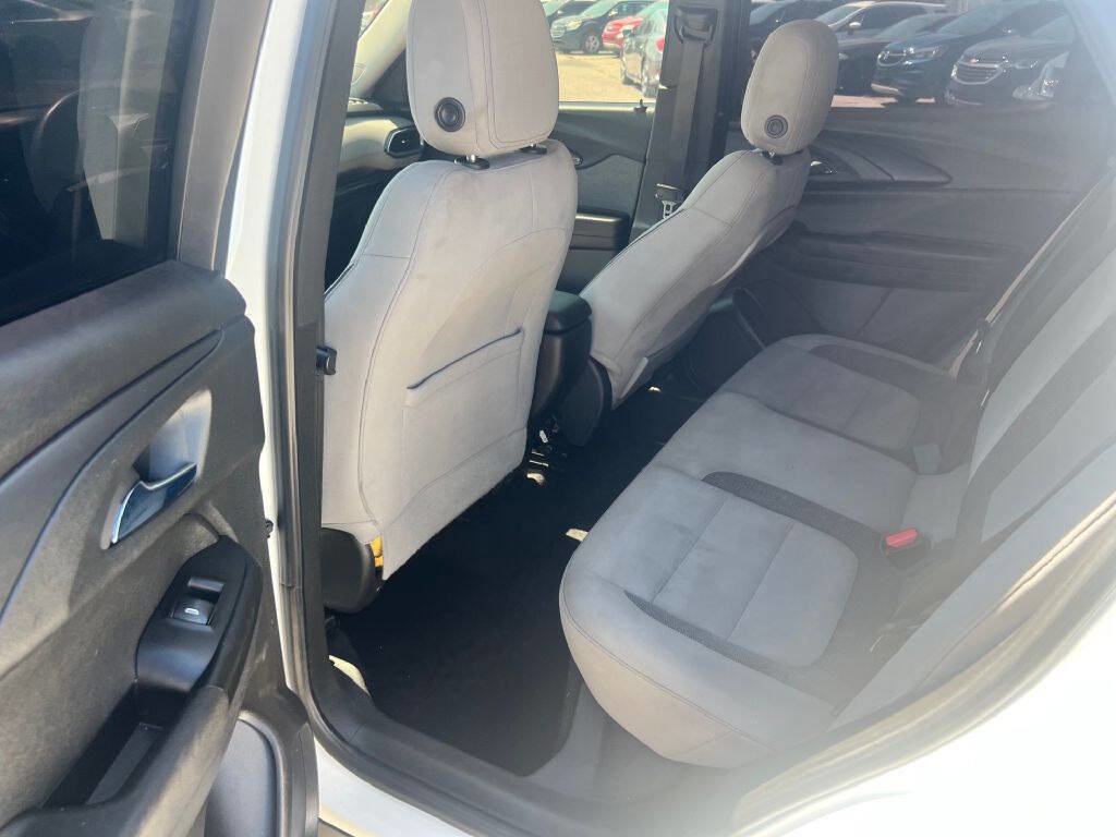 Used 2022 Chevrolet TrailBlazer LT w/ Driver Confidence Package image 12