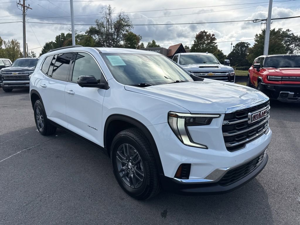 Used 2025 GMC Acadia Elevation FWD image 7