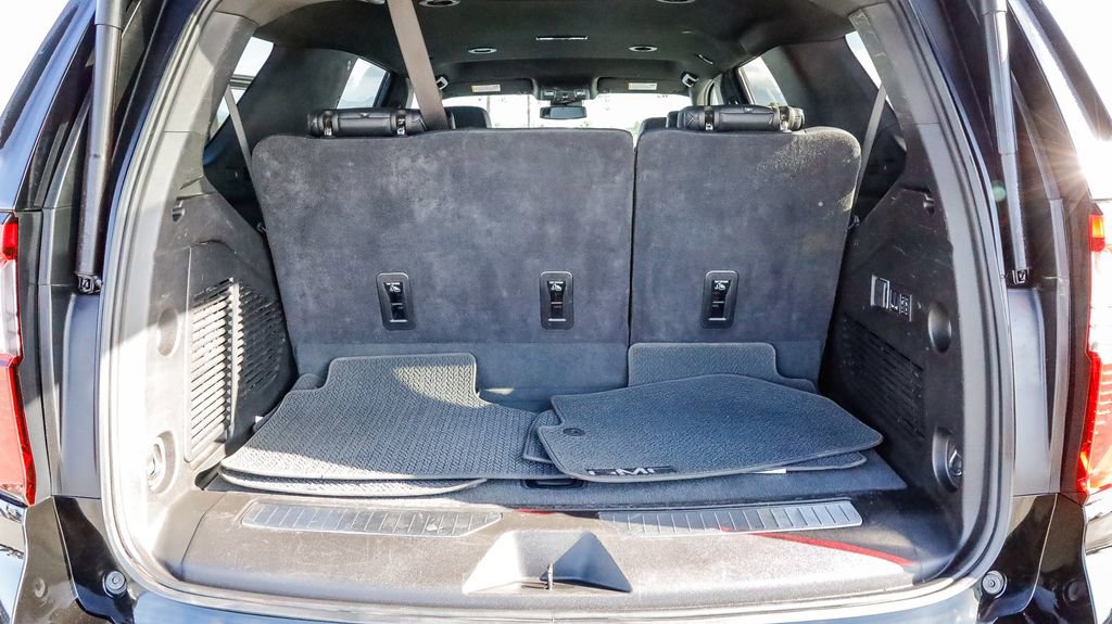 Used 2025 GMC Yukon Denali AWD/4WD image 30