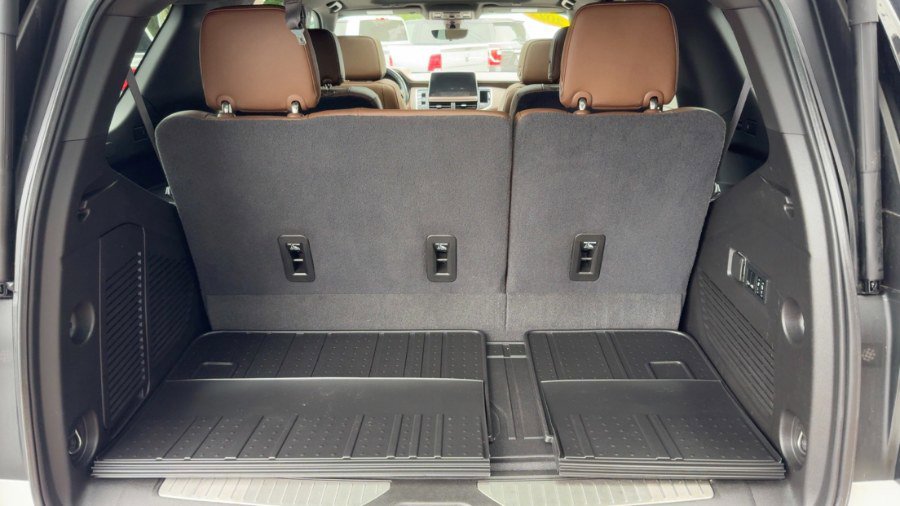 Used 2021 Chevrolet Tahoe High Country w/ Premium Package image 15