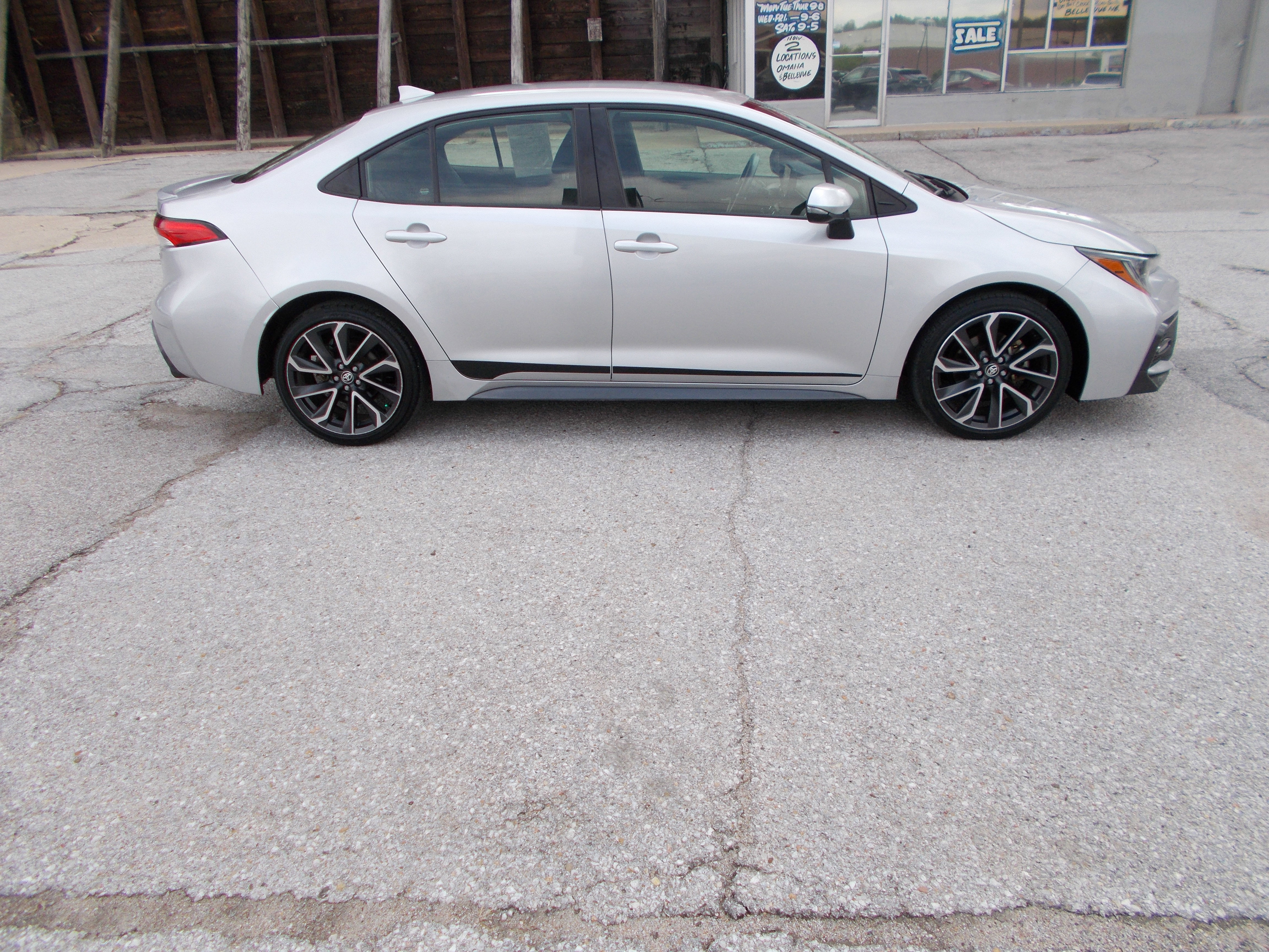 Used 2022 Toyota Corolla SE FWD image 4