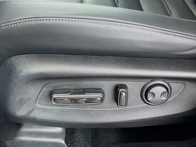 Used 2025 Honda CR-V EX-L image 17