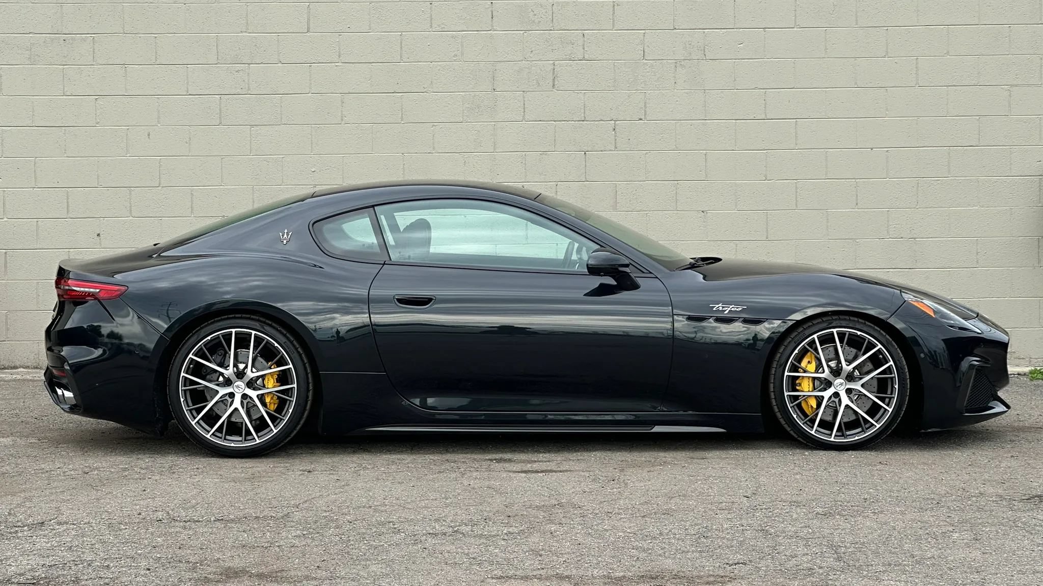 Used 2024 Maserati GranTurismo Trofeo AWD/4WD image 10
