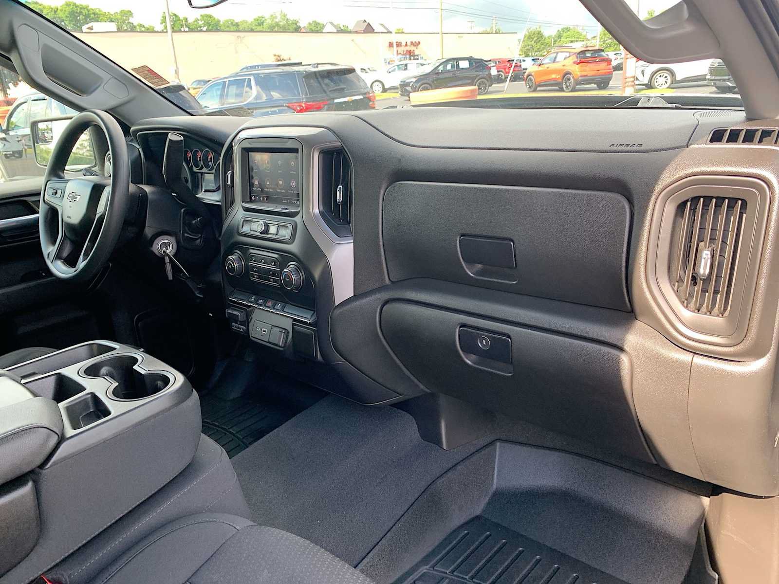 Certified 2021 Chevrolet Silverado 1500 Custom Trail Boss w/ LPO, Dark Essentials Package AWD/4WD image 26