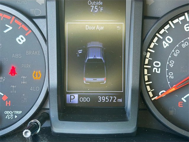 Used 2020 Toyota Tacoma SR image 39