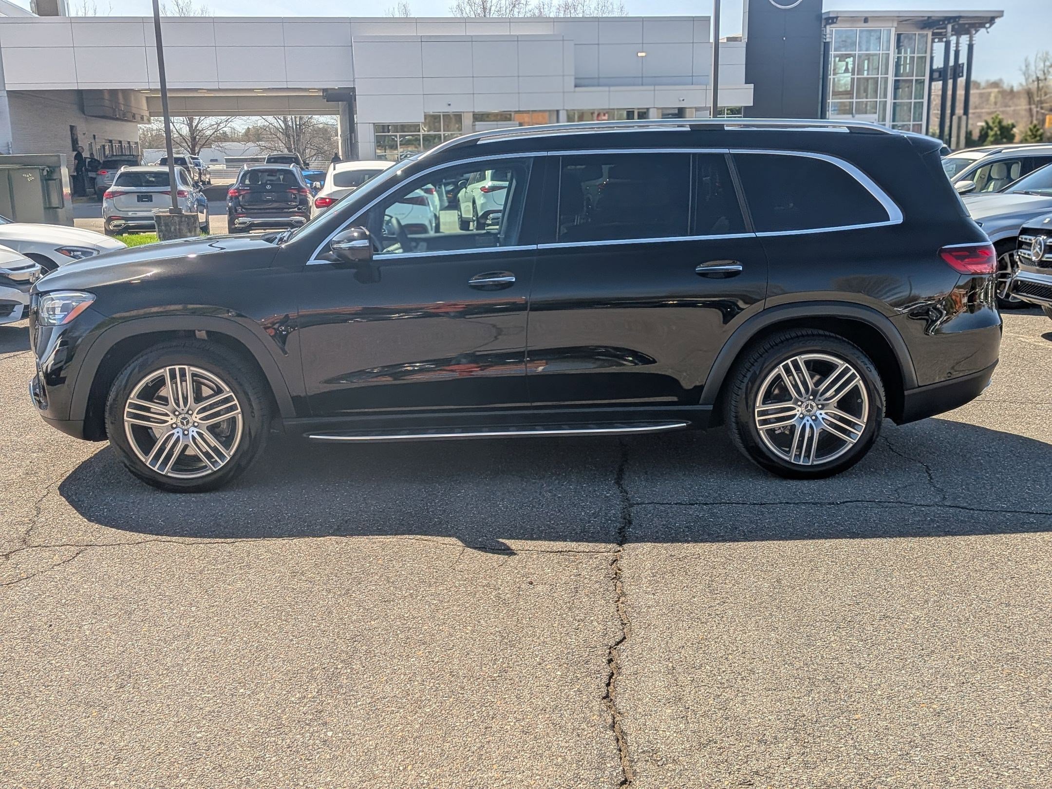 Certified 2025 Mercedes-Benz GLS 450 GLS 450 image 7