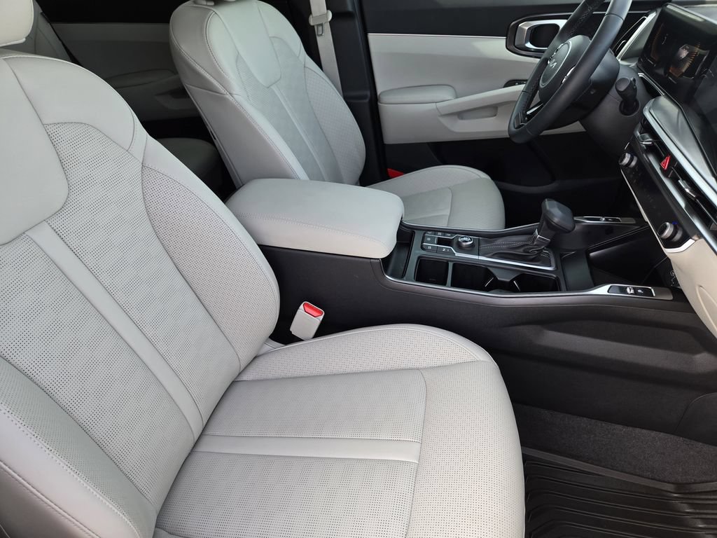 New 2025 Kia Sorento S w/ Panoramic Sunroof Package FWD image 11