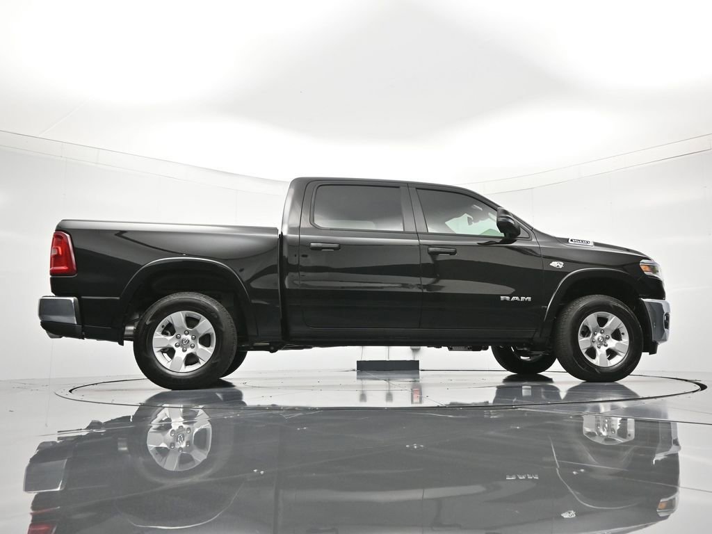 New 2026 RAM 1500 4x4 Crew Cab image 39
