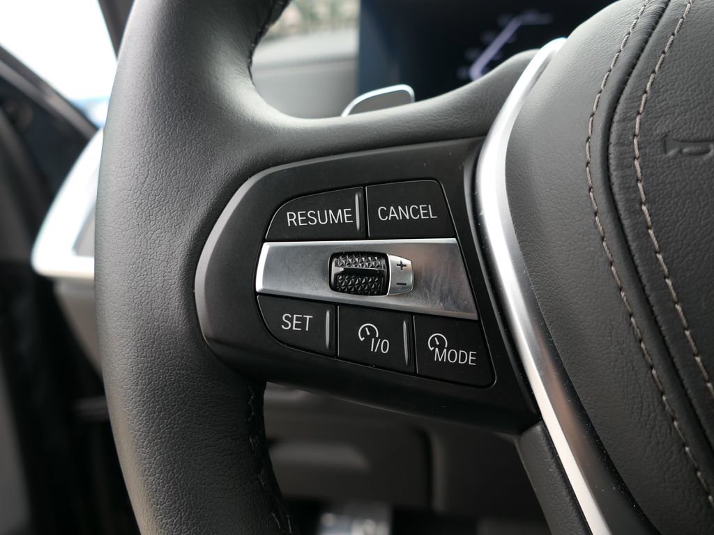 Used 2025 BMW X5 xDrive40i w/ Premium Package image 12