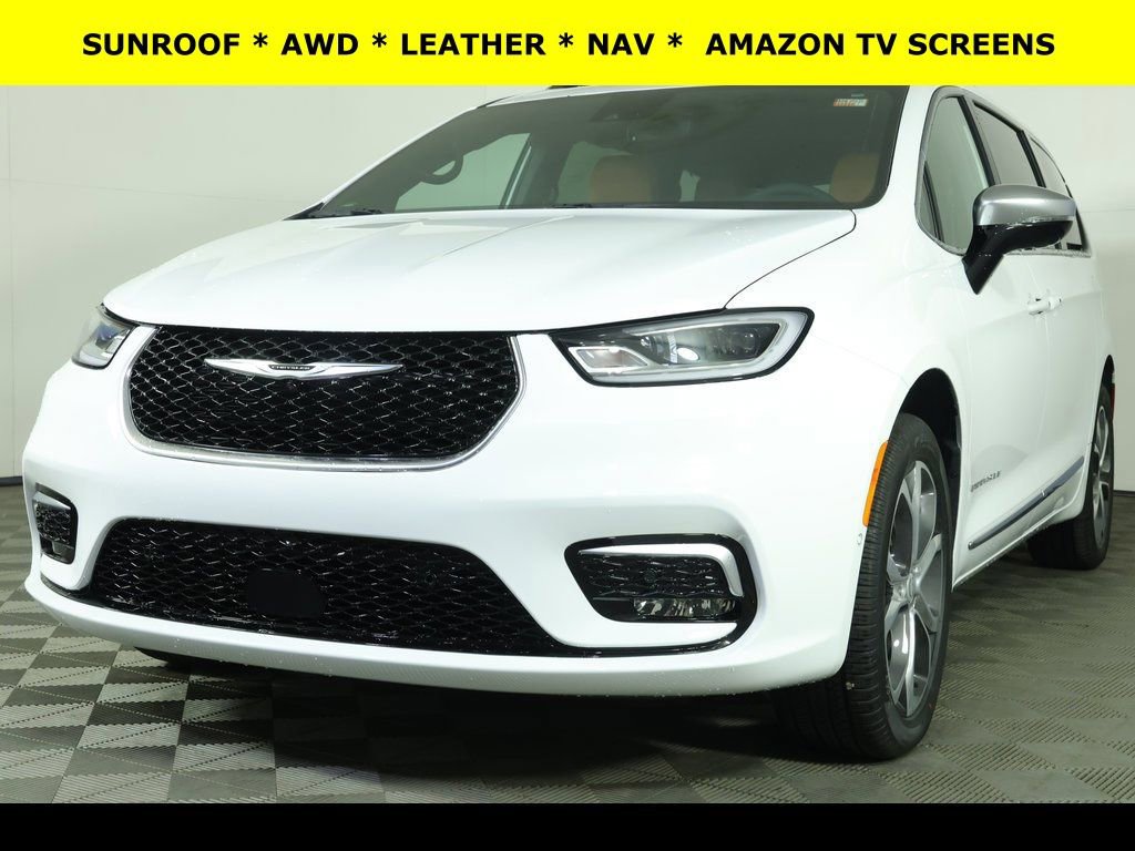 New 2026 Chrysler Pacifica Pinnacle image 3
