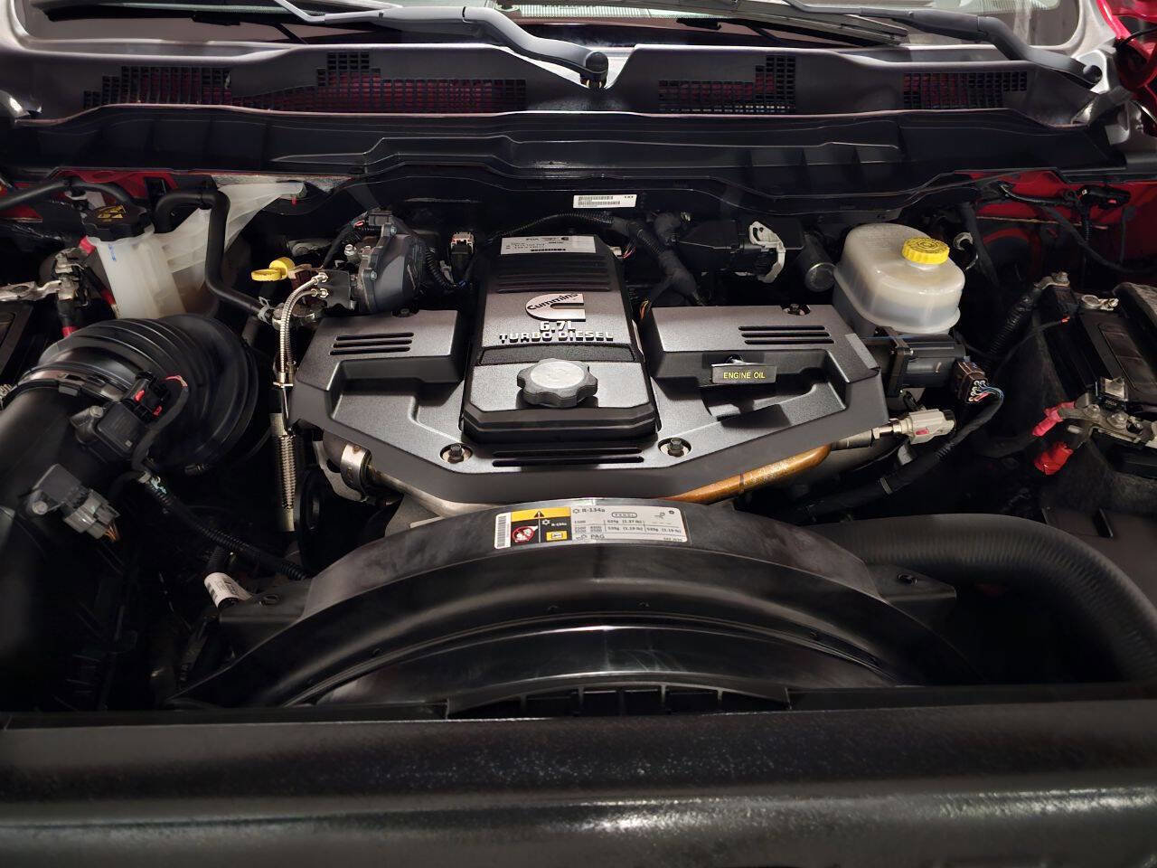 Used 2018 RAM 2500 Tradesman w/ Chrome Appearance Group image 12