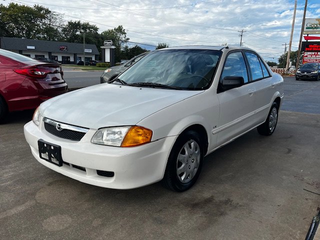 Used 2000 MAZDA Protege LX image 2