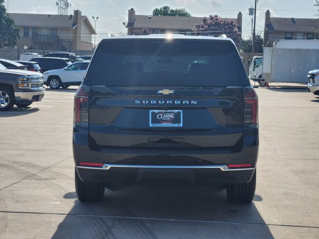 Used 2025 Chevrolet Suburban LS RWD image 13