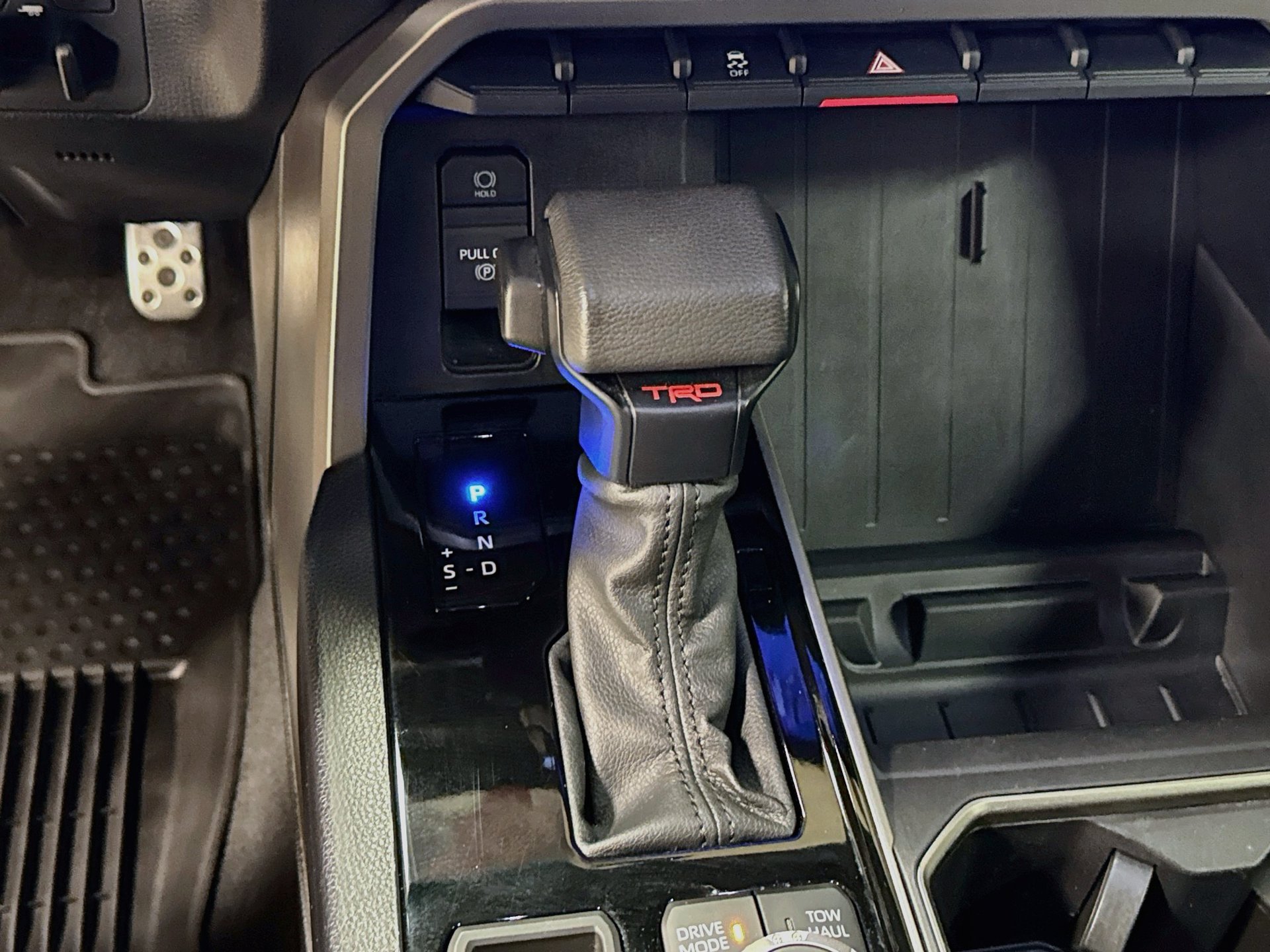 Used 2023 Toyota Tundra SR5 w/ TRD Sport Package AWD/4WD image 16