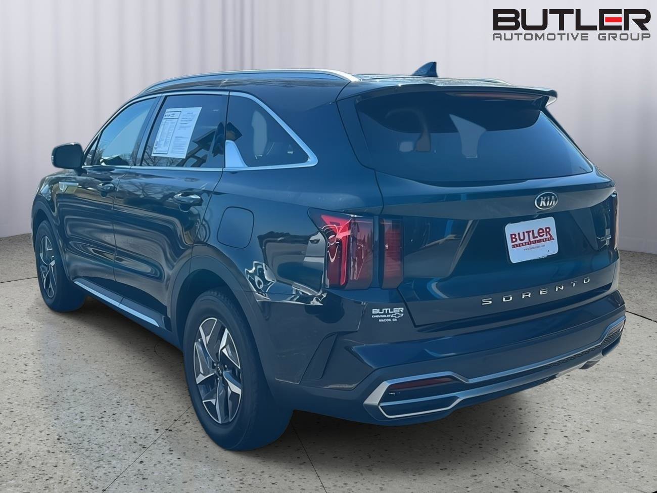 Used 2021 Kia Sorento S image 4