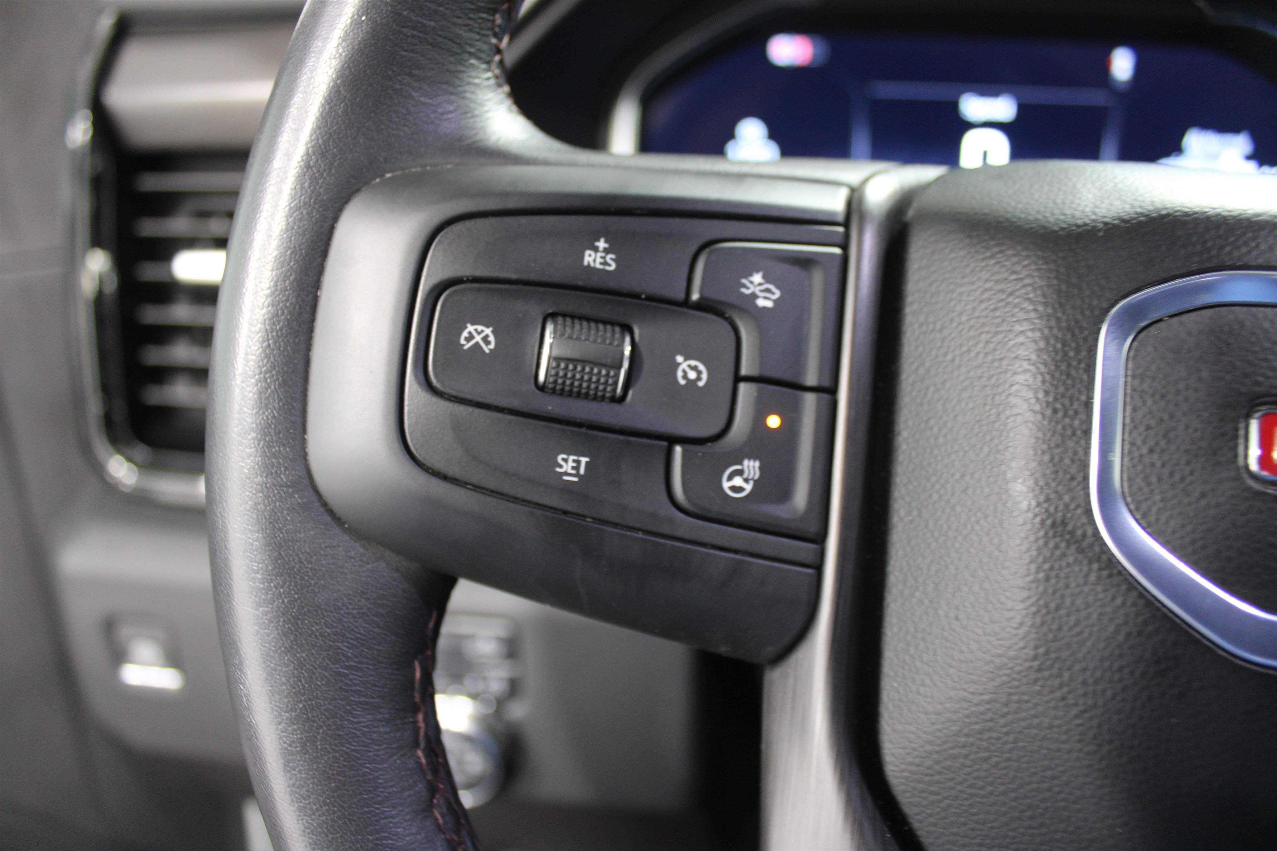 Used 2024 GMC Sierra 2500 AT4X AWD/4WD image 10
