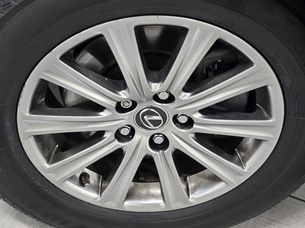 Used 2018 Lexus NX 300 FWD image 9