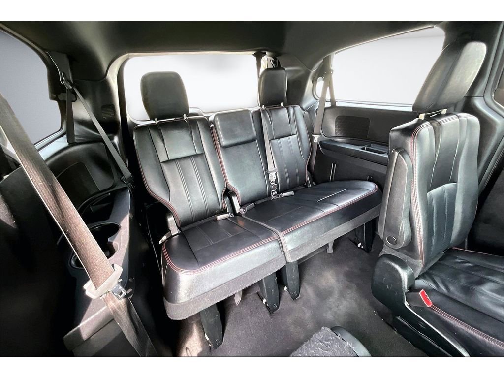 Used 2018 Dodge Grand Caravan GT image 30