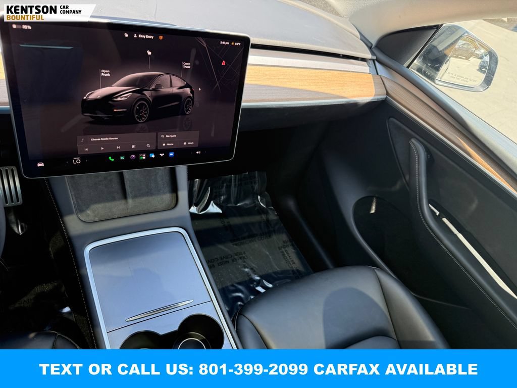Used 2023 Tesla Model Y Performance AWD/4WD image 18
