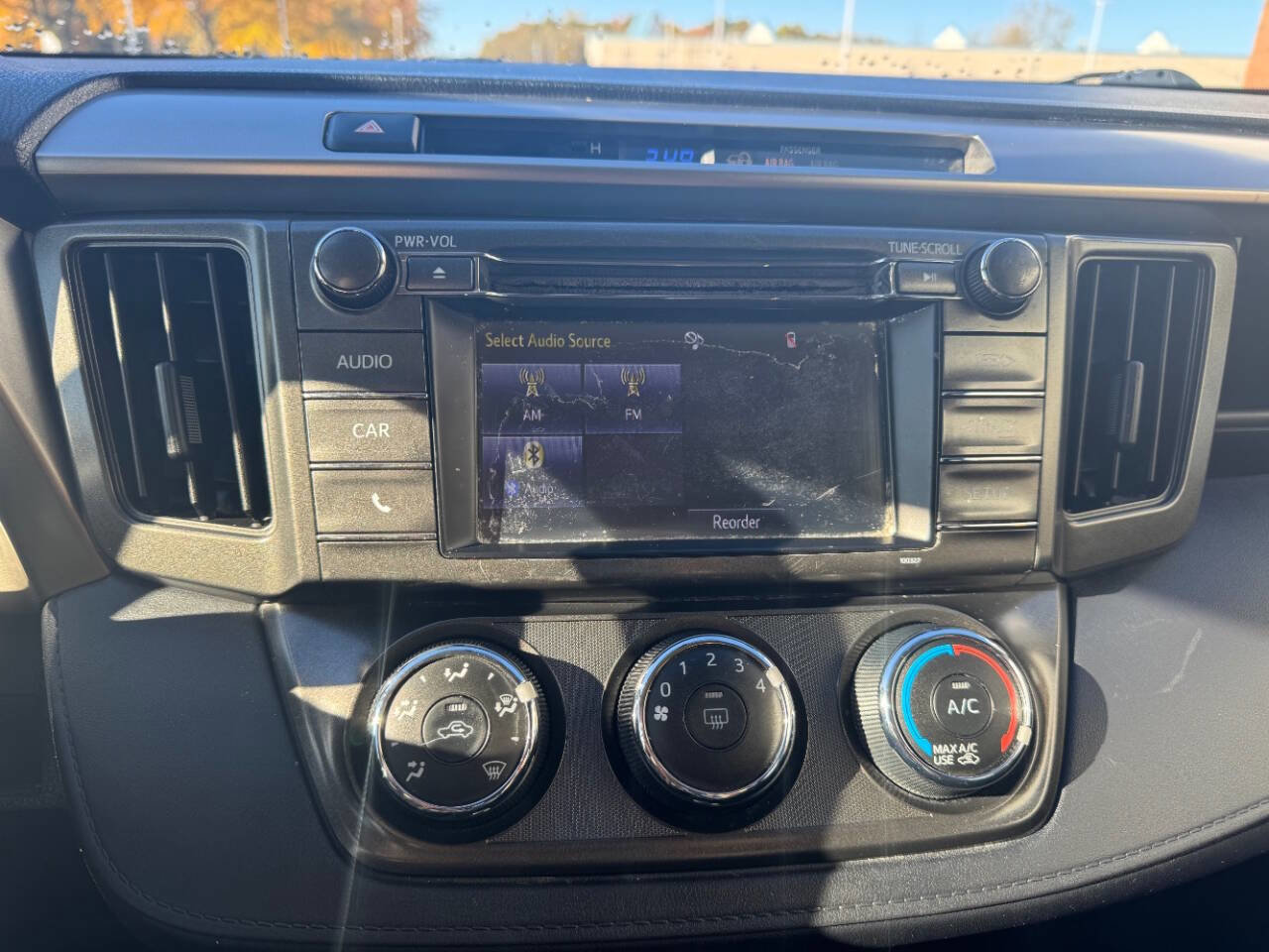 Used 2014 Toyota RAV4 LE image 11